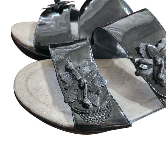 Dansko Patent Leather Sandals Donna Sz 39 US 9 Black Wedge Flowers Double Strap - Picture 3 of 11